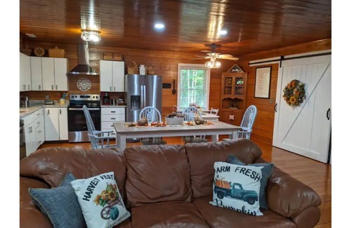 Lawsonville Cottage | Foot Hill Farms II Hanging Rock