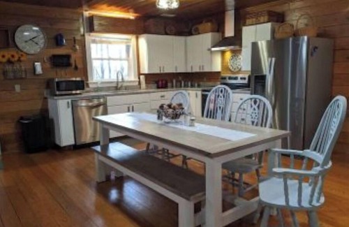Lawsonville Cottage | Foot Hill Farms II Hanging Rock