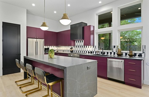 Central East Austin House | Football Fave - Lounge + Bar, Projector, Pool, Spa