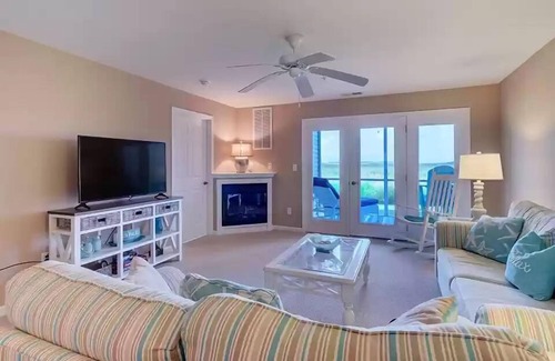 Ocean View Condo | Footprints At The View In Bethany Bay - 2 Bdrm, 2 bath condo with bay view