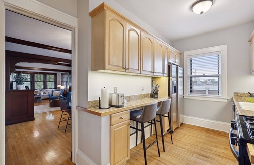 Linden Hills Condo | Footsteps to Lake & Tons of Restaurants! Charming!