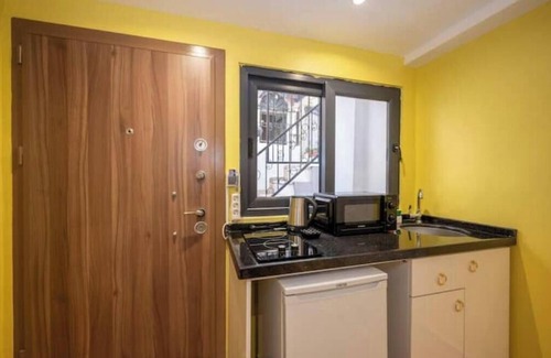 Taksim Apartment | FOR 12 PERSON - 2 Minutes to Taksim Square