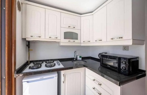 Taksim Apartment | FOR 12 PERSON - 2 Minutes to Taksim Square