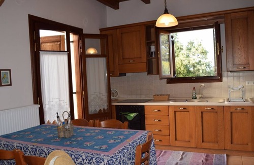 Prines Villa | For Digital Nomads, Retired people, families, with private pool, view, beaches.