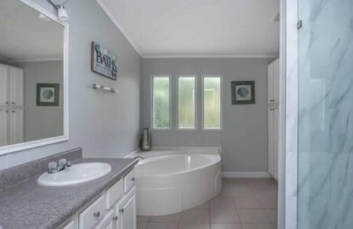 Sexton Cove Estates House | For special rates on long term rentals call 305-351-6031, come enjoy paradise