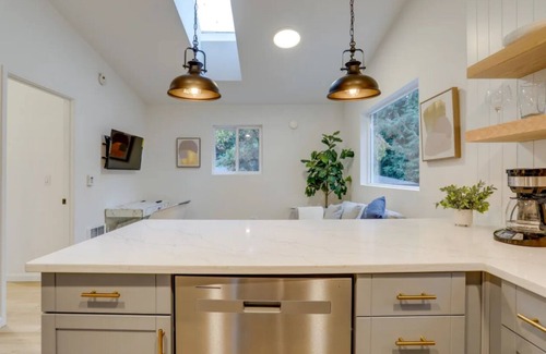Inglewood-Finn Hill Cottage | Forbes Farm Cottages Unit A