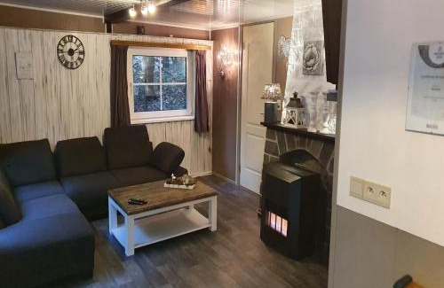 Dilsen-Stokkem Ski Chalet | Forest Chalet in Lanklaar
