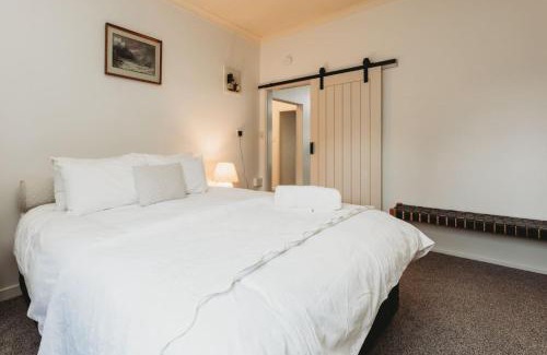 Methven Apartment | Forest Cottage. Great Location, Free WiFi
