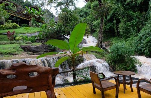 Mae Rim Bed & Breakfast | Forest falls Garden Maerim Chiangmai ตาดปลาแคมป์ออร์แกนิคฟาร์มสเตย์เชียงใหม่