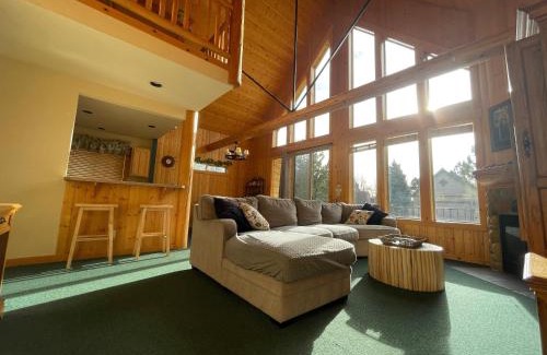 Redmond House | Forest Ridge home