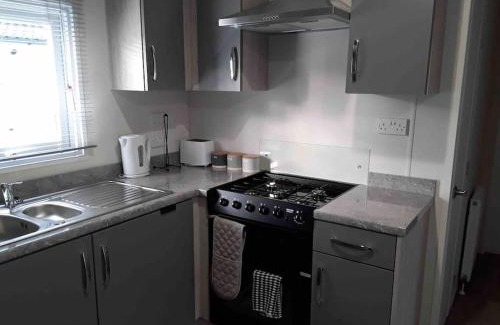 Carlisle House | Forestbrook - Cheerful two bedroom tiny house