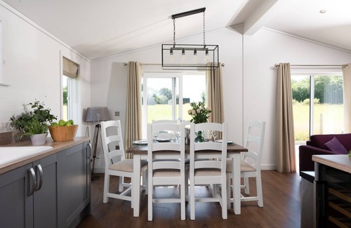 Lifton House | Forget Me Not Lodge, 4 Roadford Lake Lodges