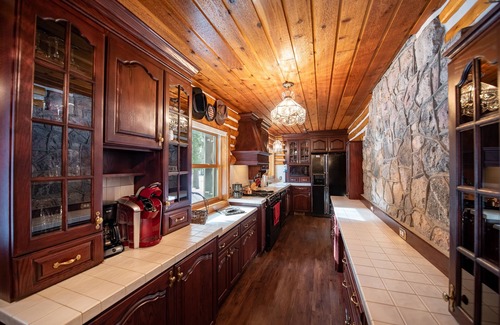 Mayfield Cabin | 🦌 Forks River Lodge – Private Boardman Riverfront | Game Room | Pet-Friendly