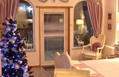 Formby Ski Chalet | Formby Pinewood Studio