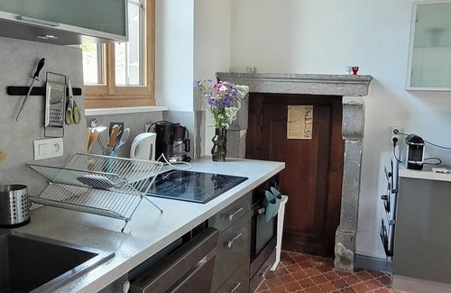 Rentieres House | Former 19th-century school with a superb view of the Cézallier mountains
