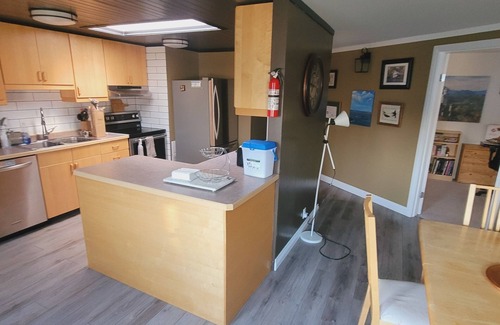 Yellowknife House | Forrest Park Secluded Backyard Nature Retreat with Private Trails Aurora Lights