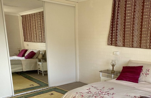 Narooma Apartment | Forsters Bay & the 'Breathing Space Studio'
