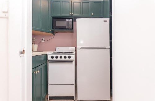 Idlewyld Apartment | Fort Lauderdale Studio - 5 minutes walking to Las Olas Beach