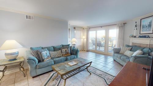 Tybee Island Apartment | Fort Screven Villas 201 by Tybee Vacation Rentals
