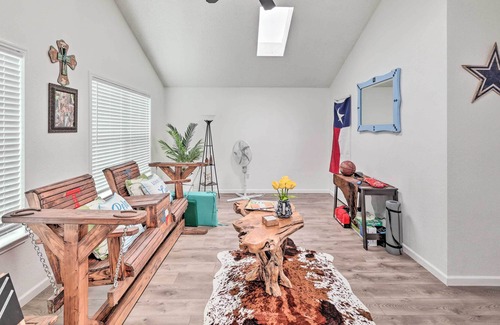 Fort Worth House | Fort Worth Home < 1 Mi to Eagle Mountain Lake