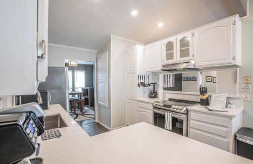 Summerfields House | Fort Worth* Pool* Hot Tub*King Bed*Arcade