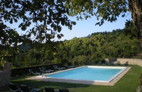 Gualdo Cattaneo Apartment | Forte Sorgnano | Farmhouse with private pool