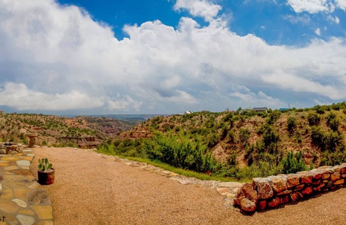 Canyon Apartment | Fortress Cabin on the West Rim