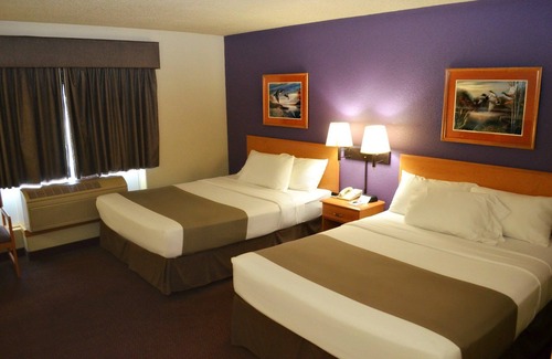 Russell Hotel | Fossil Creek Hotel And Suites