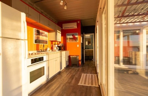 Terlingua House | Fossil Knob Ridge -Chisos: Ultra-Modern Container Home