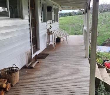 Woorarra West House | Foster - Nature Retreat - Nippards Nature Cottage