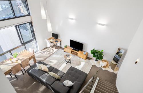 Melbourne Central Business District Apartment | Foundry Top Floor 2BR Loft Parking & Workspace