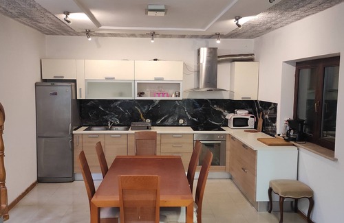 Sumartin Apartment | Four-bedroom apartment with terrace and sea view Sumartin, Brač (A-11387-a)