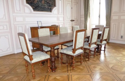 Ocquerre Apartment | Four-Bedroom Apartment in Ocquerre
