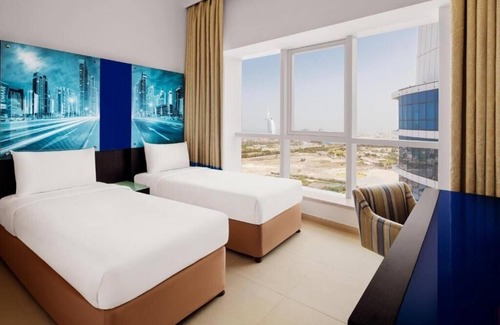 Al Barsha 1 Hotel | Four Bedroom Apartment Near Mashreq Metro By E R