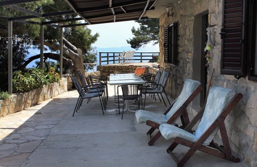 Gdinj Apartment | Four-bedroom apartment with terrace and sea view Cove Torac, Hvar (A-581-a)