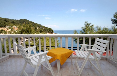 Gdinj Apartment | Four-bedroom apartment with terrace and sea view Cove Torac, Hvar (A-581-a)