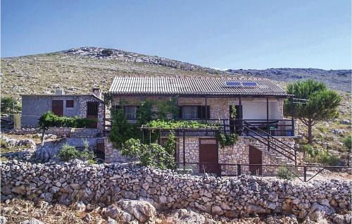 Kornati House | Four-Bedroom Holiday Home In Kornati