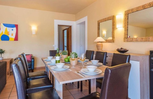 Sant Tomas Villa | Four bedroomed villa with pool close to the beach.