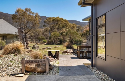 Crackenback Apartment | Four Mile Hut | Crackenback | Private Studio