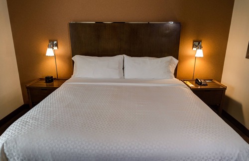 Sherwood Park Hotel | Four Points By Sheraton Sherwood Park