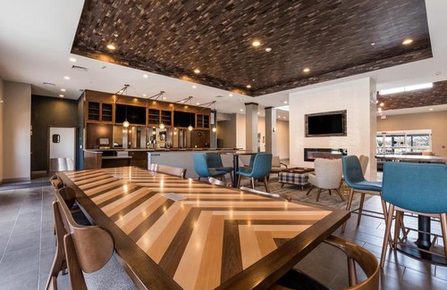Simonton Lake Hotel | Four Points by Sheraton Elkhart