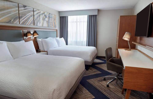 Hamilton Hotel | Four Points by Sheraton Hamilton - Stoney Creek
