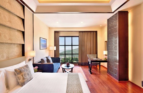 Srinagar Hotel | Four Points By Sheraton Srinagar