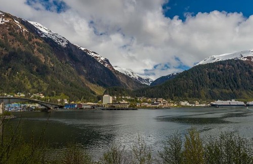 Downtown Juneau Hotel | Four Points by Sheraton Juneau