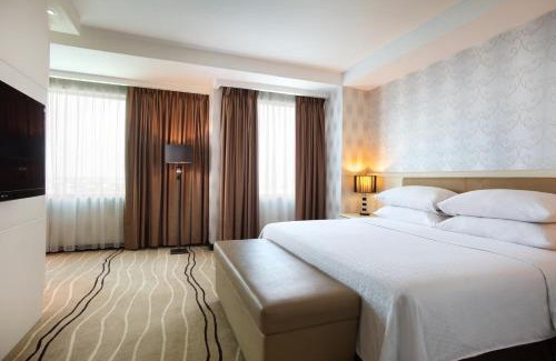 Medan Hotel | Four Points by Sheraton Medan