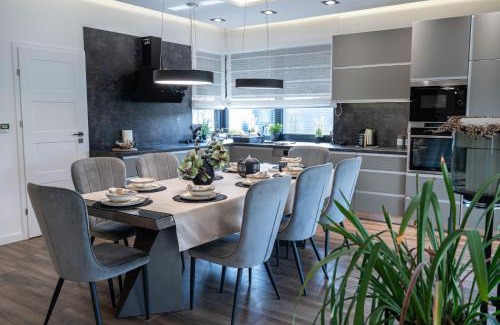Nyiregyhaza Villa | Four Seasons Luxory Vendégház