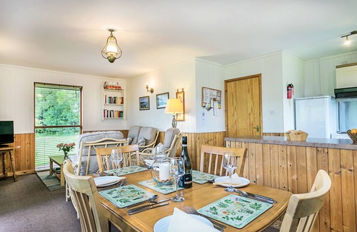 Minehead Cabin | Four star Lodge with two bedrooms, fabulous views yet close to pubs and beach