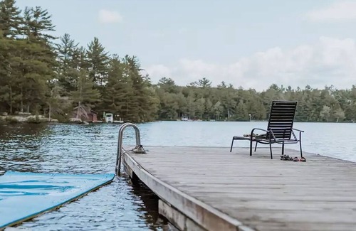 Gravenhurst Resort | Fox Chalet at Granite Ridge