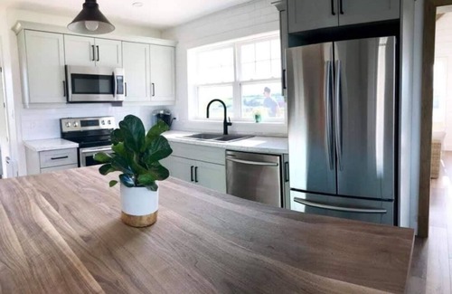 Princetown Cottage | Foxcliff Cottage - A newly built executive seaside vacation rental!
