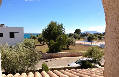 El Perello House | FOXGLOVE LES OLIVERES